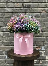 Цветочная композиция из Гипсофила и Розы в шляпной коробке в Федурново