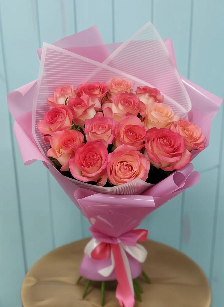 Букет 15 Розовых роз Равель в Федурново