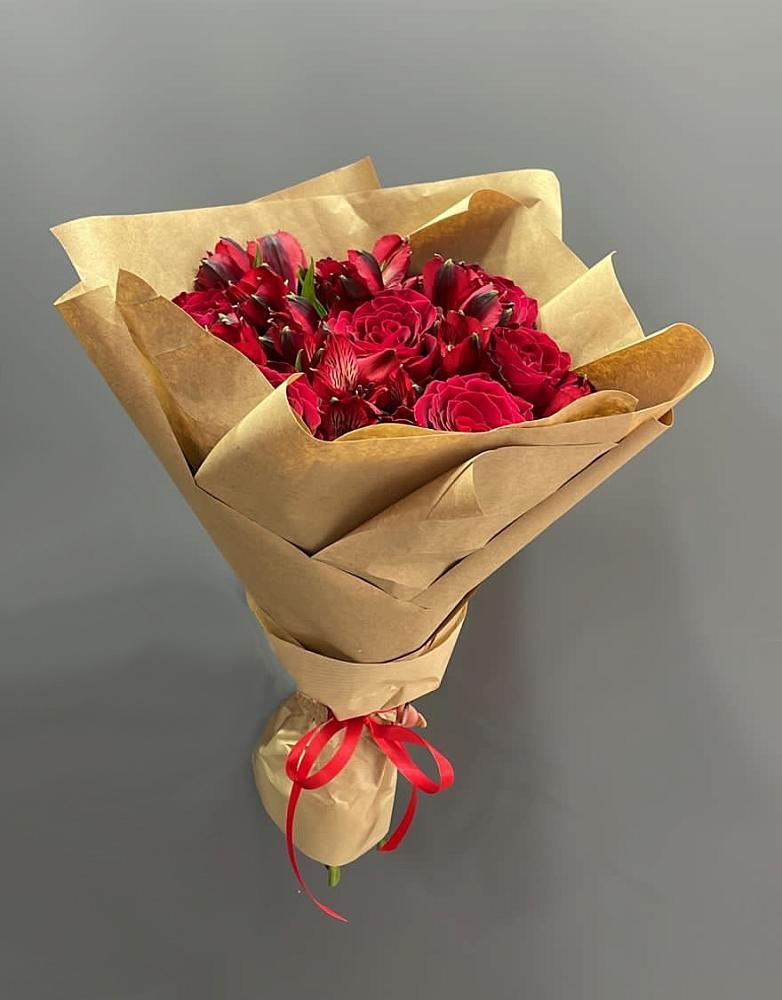 Букет цветов из: Альстромерии и Розы в Федурново