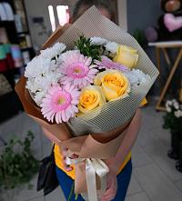 Букет цветов из:  Герберы, Розы и Хризантемы в Федурново