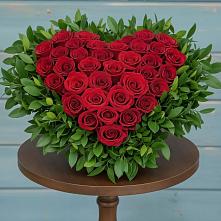 Цветочная композиция из Розы в виде сердца в Федурново