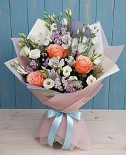Букет цветов из:  Лизиантусы, Розы, Альстромерии и Гипсофила в Федурново