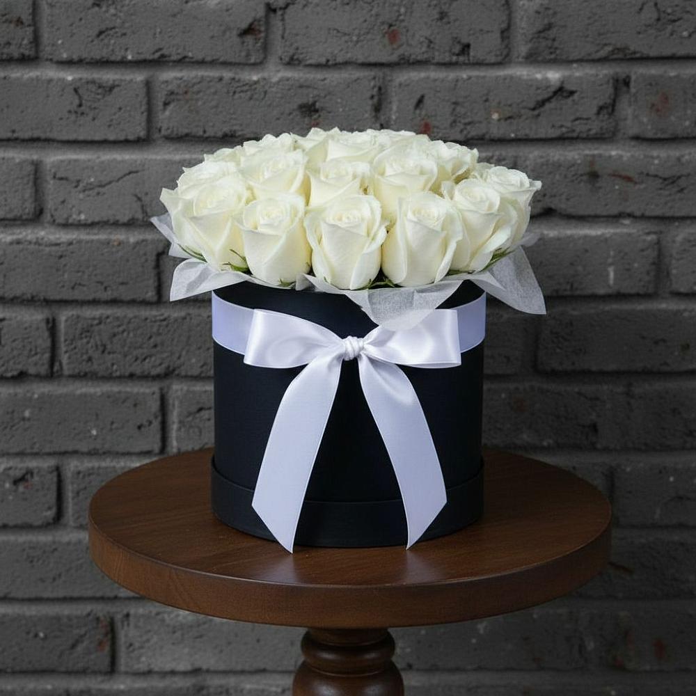 Цветочная композиция из Розы в шляпной коробке в Федурново