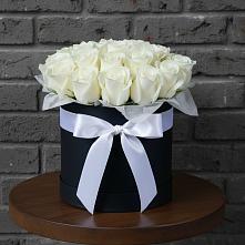 Цветочная композиция из Розы в шляпной коробке в Федурново