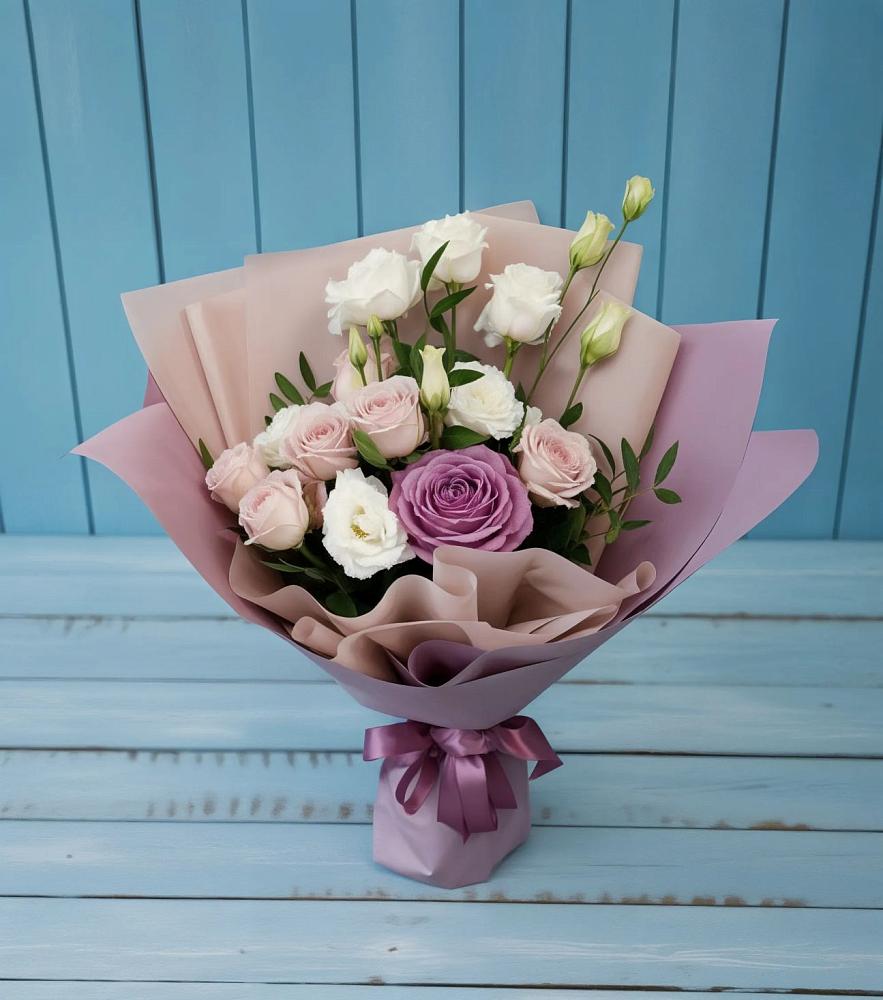 Букет цветов из: Розы и Лизиантусы в Федурново